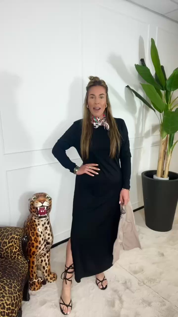 Video laden: LITTLE BLACK RIB DRESS