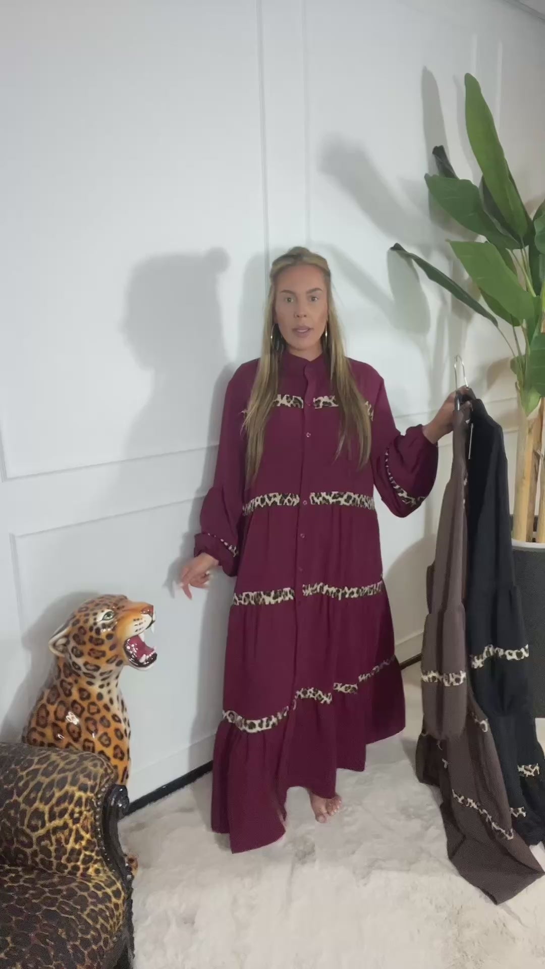 Video laden: NOAH MAXI DRESS